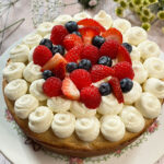 Ricotta-Kuchen mit Beeren